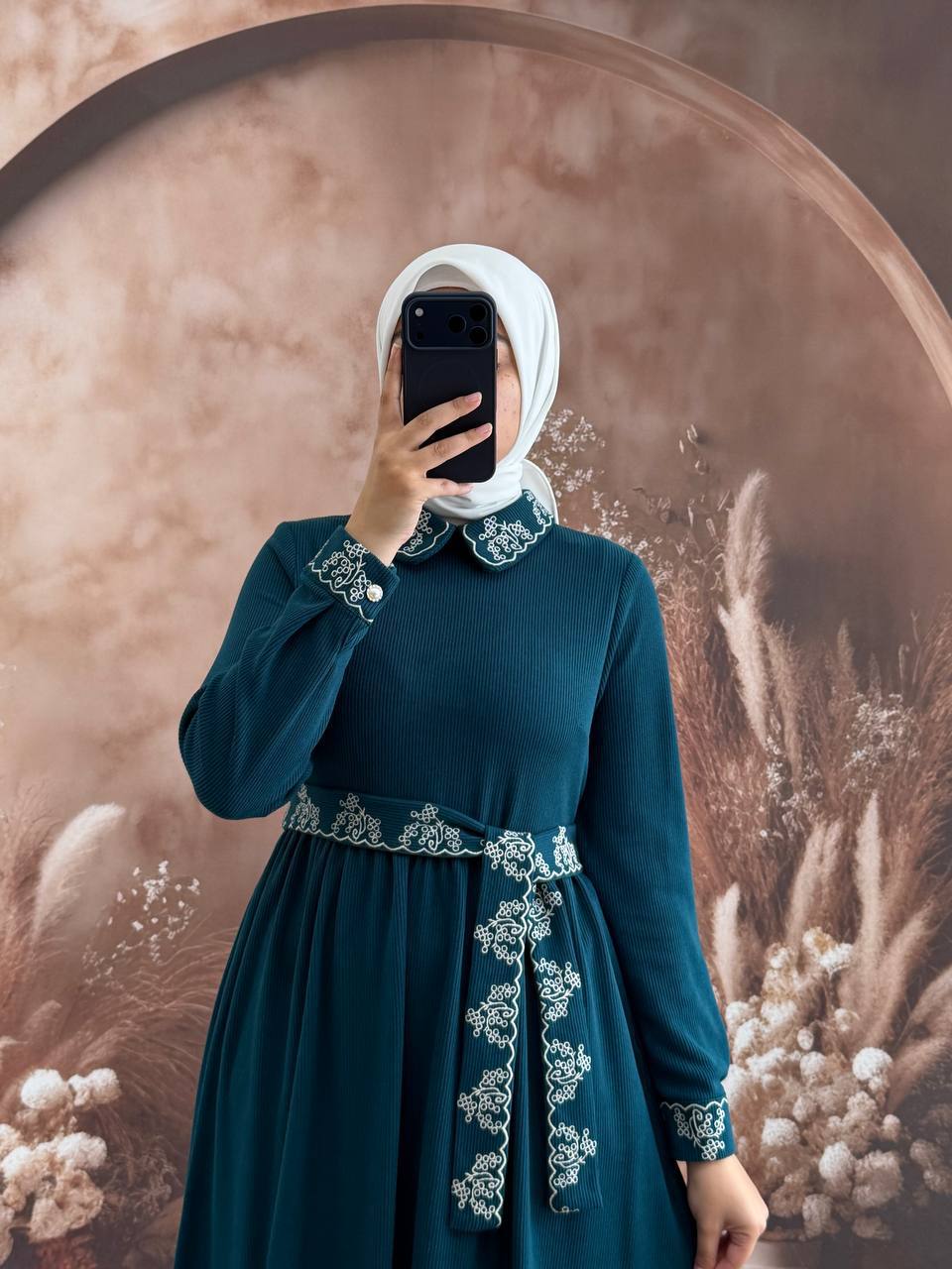فستان نسرين بترولي