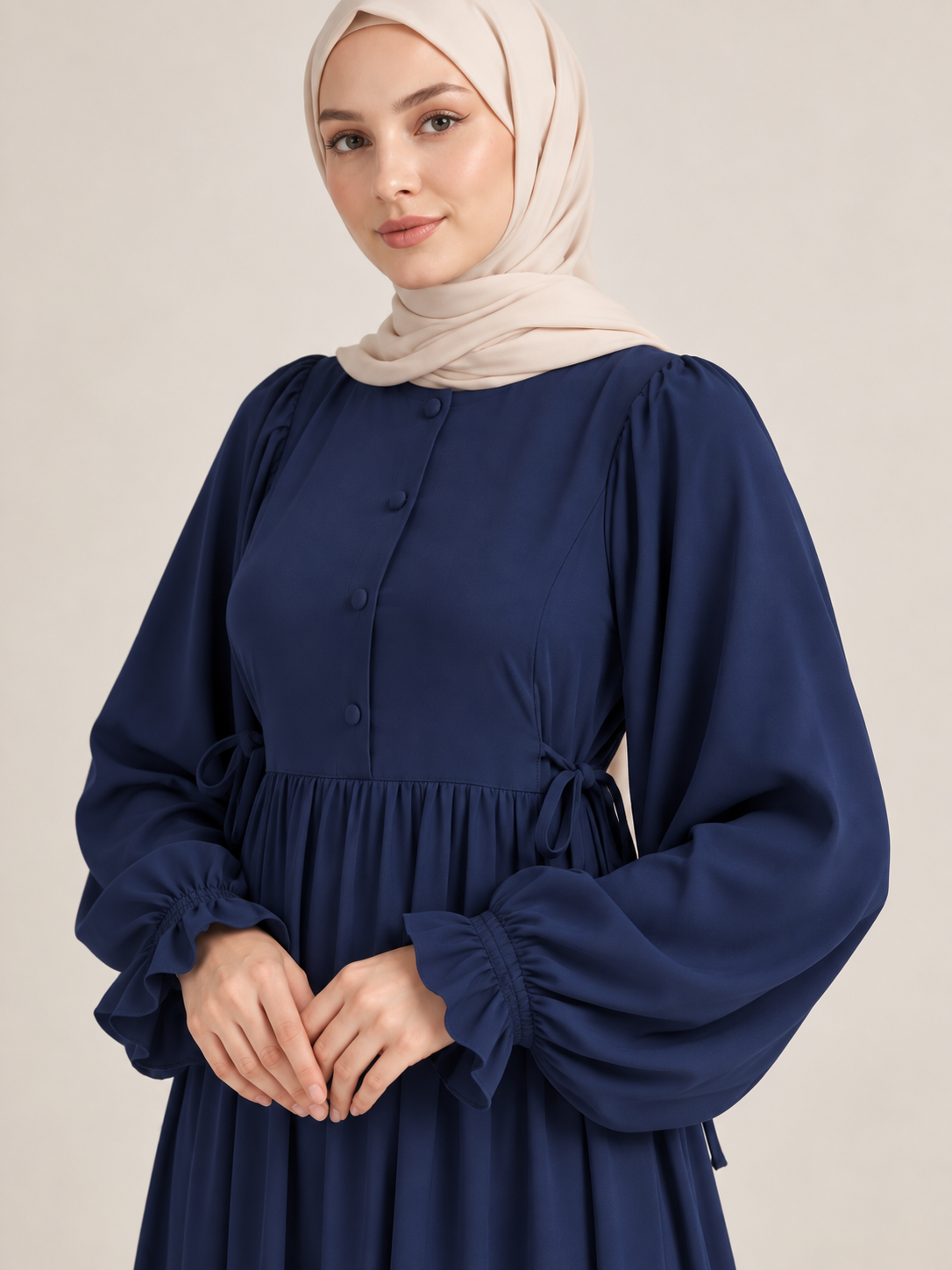 فستان خديجة كحلي