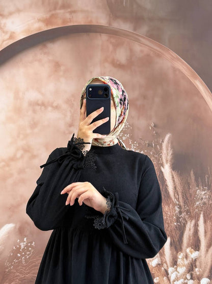فستان ياسمين أسود